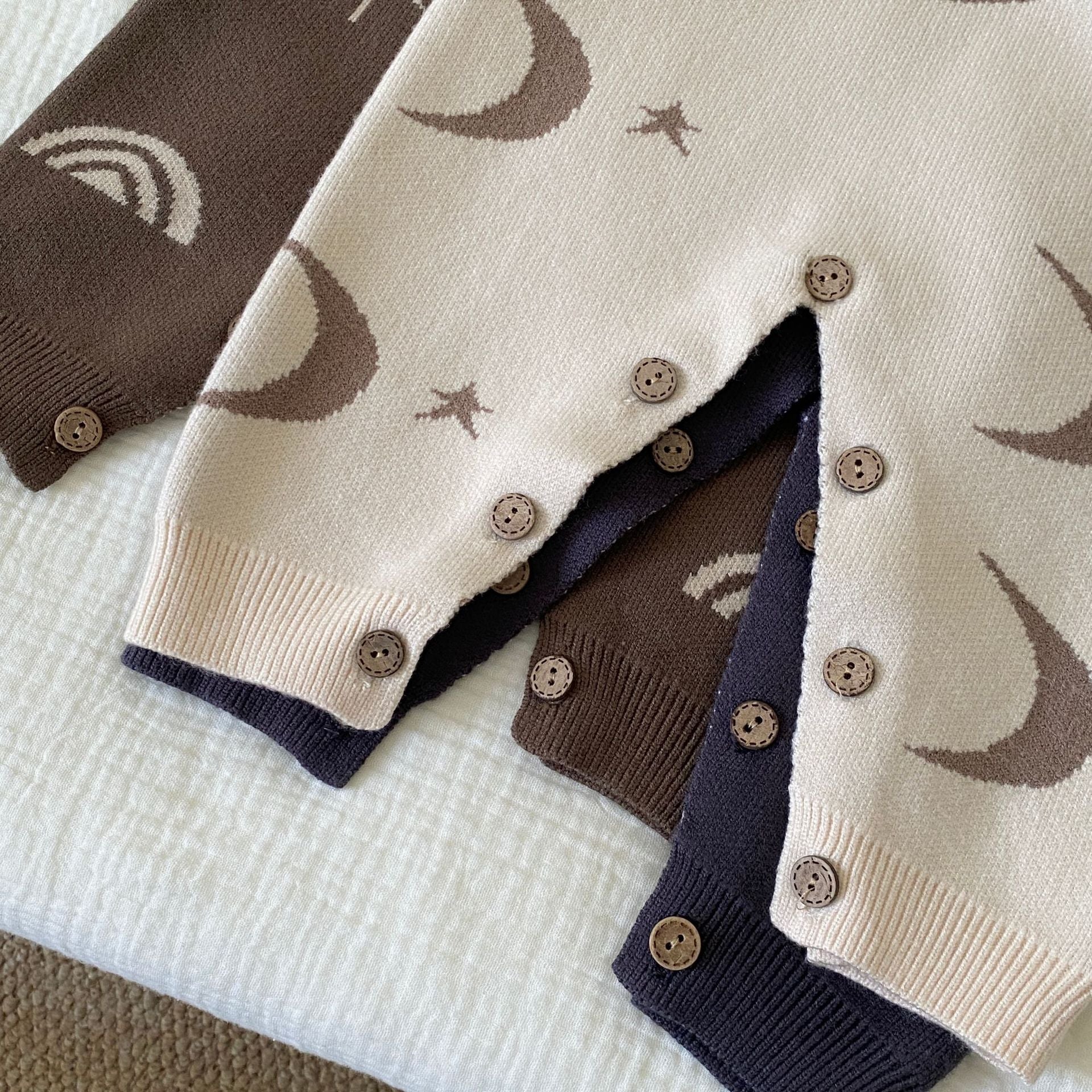 Autumn and Winter Arrival Baby Unisex Long Sleeves Geometric Pattern Knitted Rompers-4